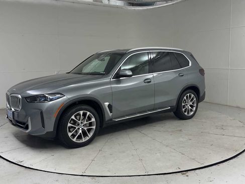 Used 2024 BMW X5 xDrive40i w/ Premium Package AWD/4WD image 6