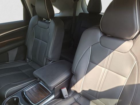 Used 2017 Acura MDX SH-AWD w/ Advance Package image 19