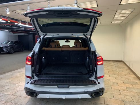 Used 2023 BMW X5 xDrive40i w/ Executive Package image 52