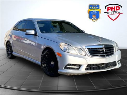 Used 2013 Mercedes-Benz E 350 4MATIC Sedan image 1