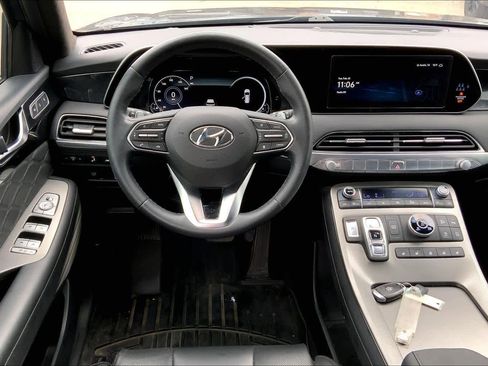 Used 2022 Hyundai Palisade Calligraphy image 6
