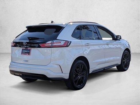 Used 2022 Ford Edge ST-Line AWD/4WD image 5