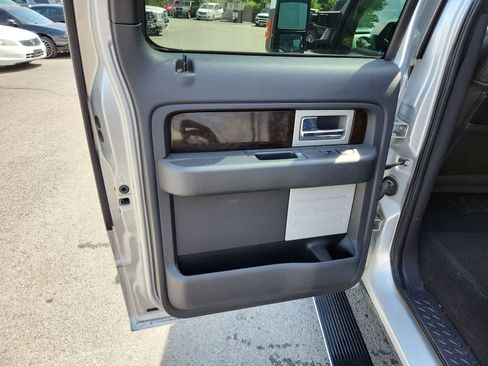 Used 2013 Ford F150 Platinum RWD image 28