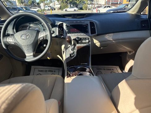 Used 2011 Toyota Venza image 22