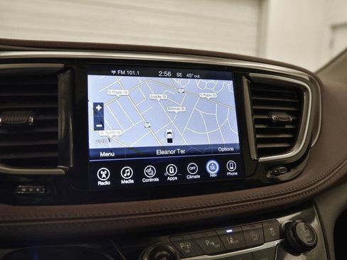 Used 2017 Chrysler Pacifica Limited image 22