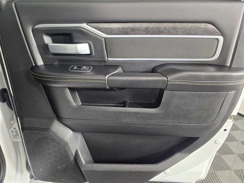 Used 2024 RAM 2500 Big Horn image 41