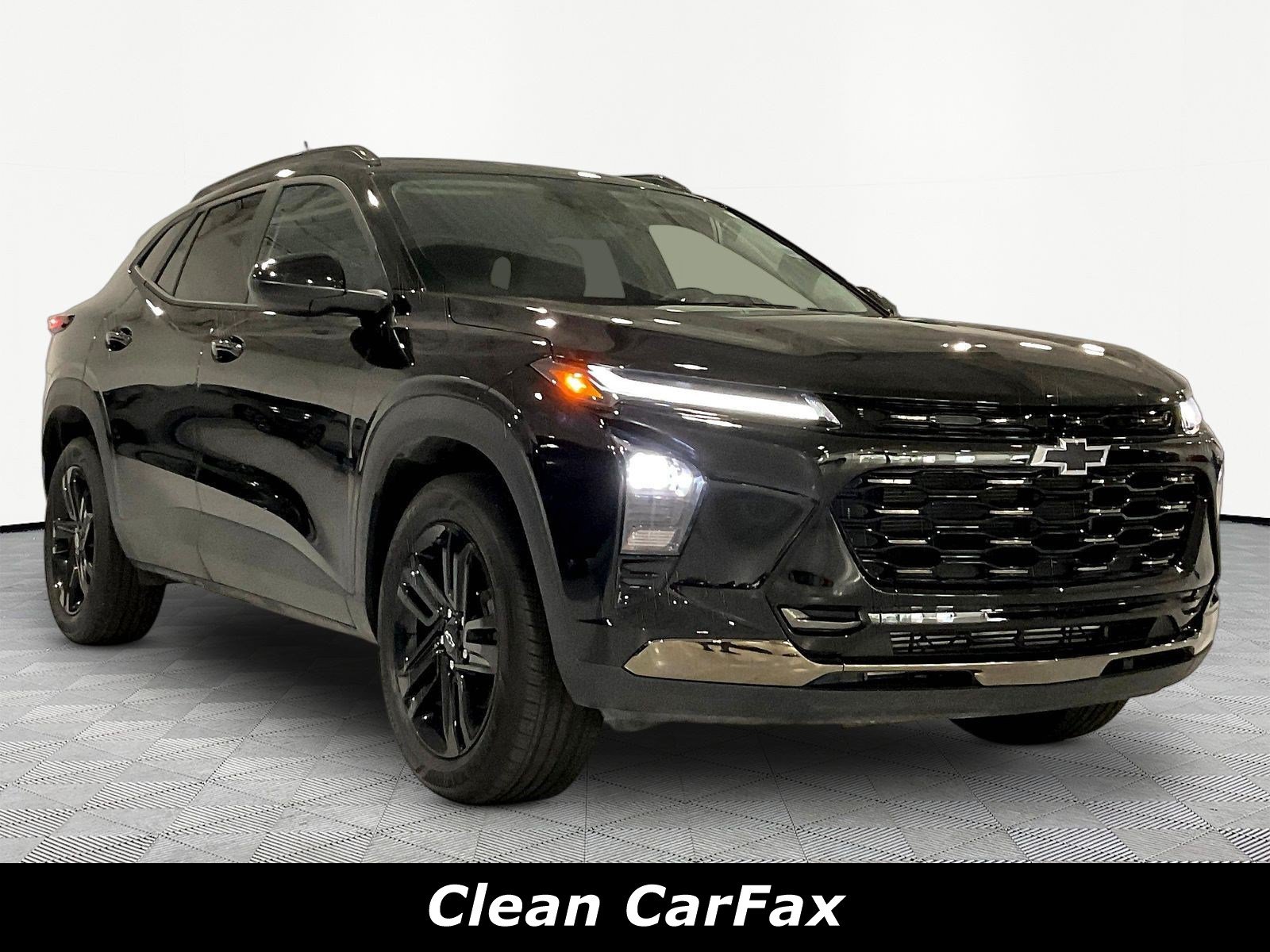 Used 2026 Chevrolet Trax ACTIV w/ Driver Confidence Package FWD image 3