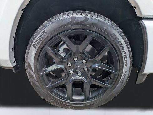 Used 2025 RAM 1500 Laramie w/ Night Edition AWD/4WD image 11