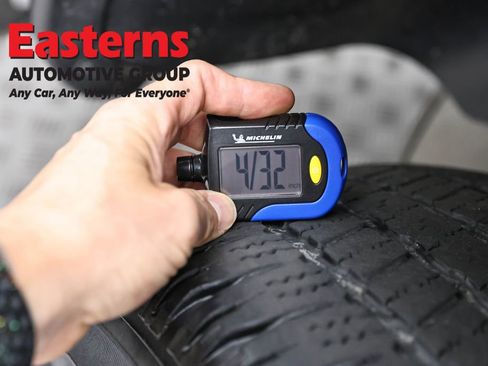 Used 2024 RAM 1500 Classic SLT AWD/4WD image 27