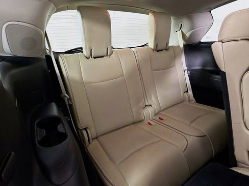 Used 2016 INFINITI QX60 FWD w/ Deluxe Technology Package image 36