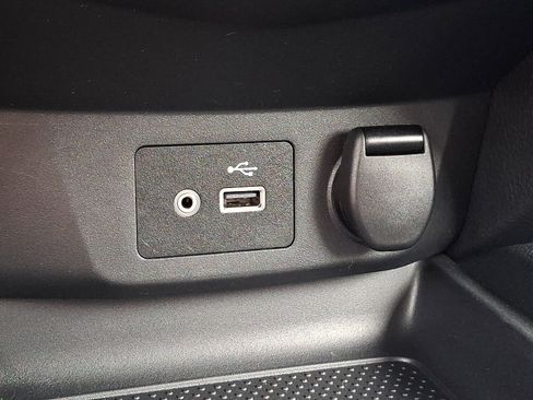 Used 2019 Nissan Rogue S AWD/4WD image 23