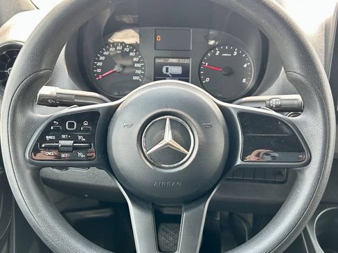 Used 2022 Mercedes-Benz Sprinter 3500 image 17