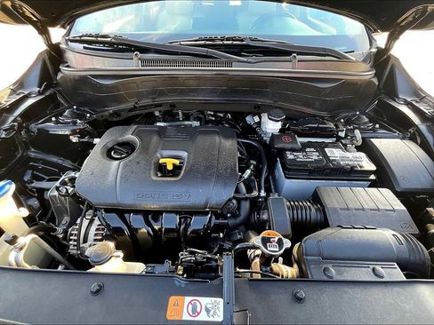 Certified 2022 Kia Seltos EX image 8