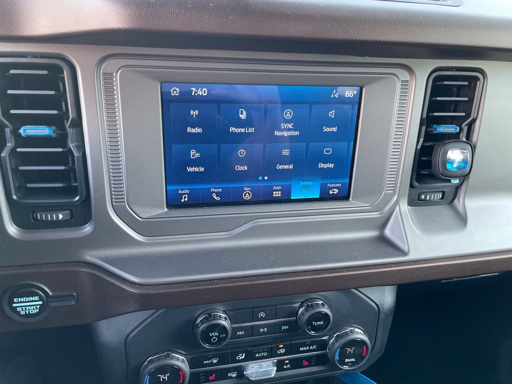 Used 2023 Ford Bronco Outer Banks w/ Sasquatch Package AWD/4WD image 27