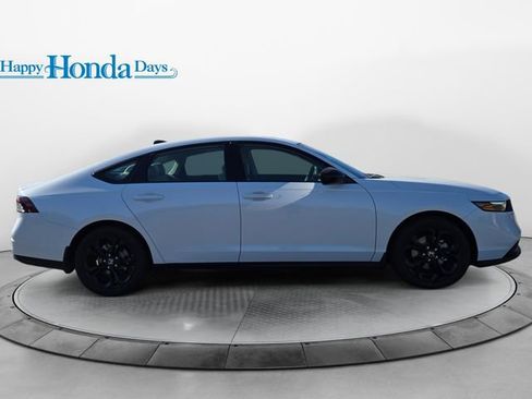 New 2025 Honda Accord SE image 11