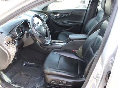 Used 2016 Chevrolet Malibu LT w/ Leather Package image 14