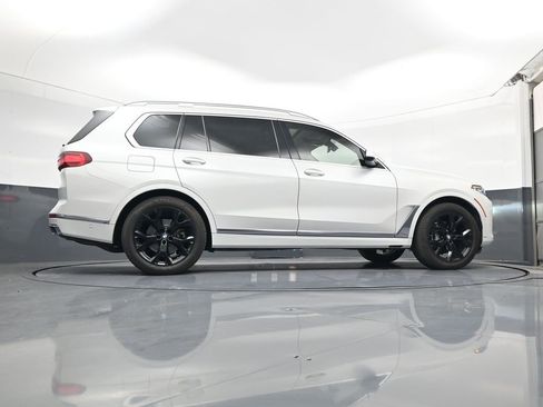 Used 2021 BMW X7 xDrive40i w/ Premium Package AWD/4WD image 24