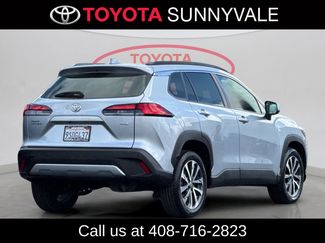 Used 2022 Toyota Corolla Cross XLE FWD video 3