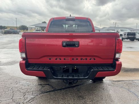 Used 2022 Toyota Tacoma SR5 image 5