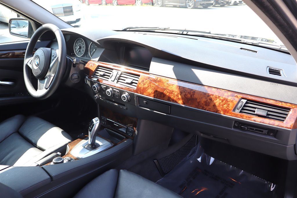 Used 2010 BMW 535i Sedan RWD image 17