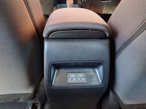 Used 2024 Toyota Corolla LE FWD image 12