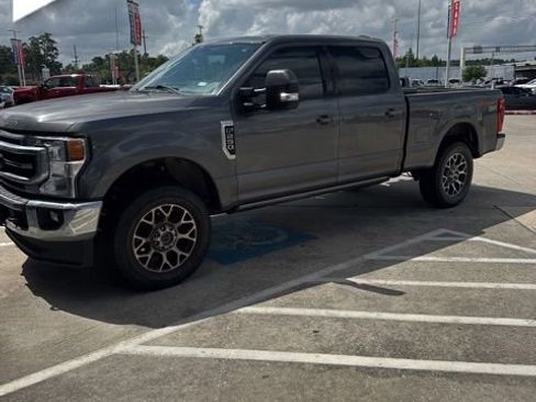 Used 2021 Ford F250 Lariat w/ Lariat Ultimate Package AWD/4WD image 2