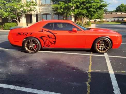 Used 2018 Dodge Challenger SRT Hellcat image 4