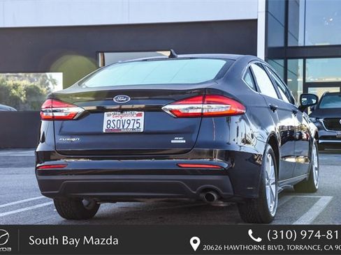 Used 2020 Ford Fusion SE image 6