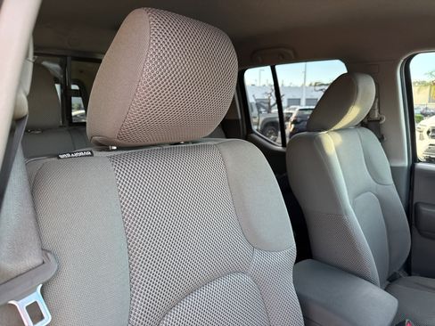 Used 2014 Nissan Frontier SV w/ SV Value Truck Package image 16