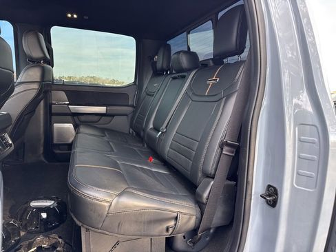 Used 2024 Ford F250 Platinum image 20