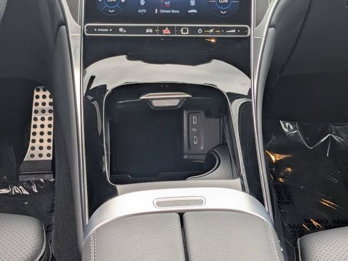 Certified 2026 Mercedes-Benz GLC 300 4MATIC image 6