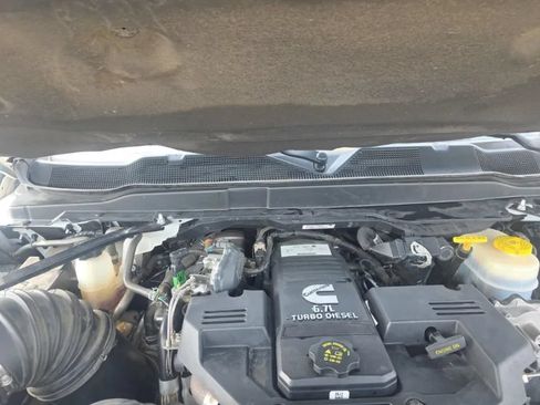 Used 2022 RAM 3500 Laramie AWD/4WD image 13