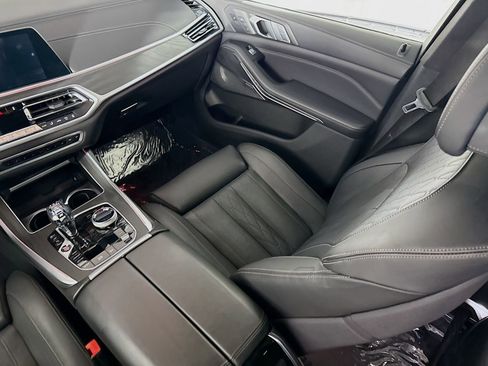 Used 2019 BMW X7 xDrive50i w/ M Sport Package image 25