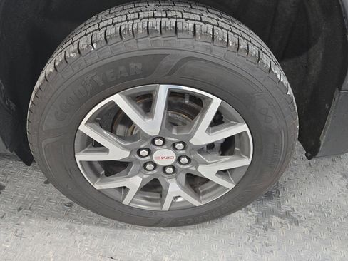 Used 2021 GMC Acadia SLE w/ Driver Convenience Package image 29