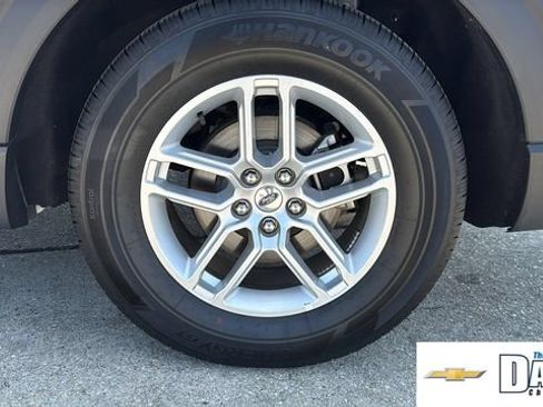Used 2025 Ford Explorer Active RWD image 6