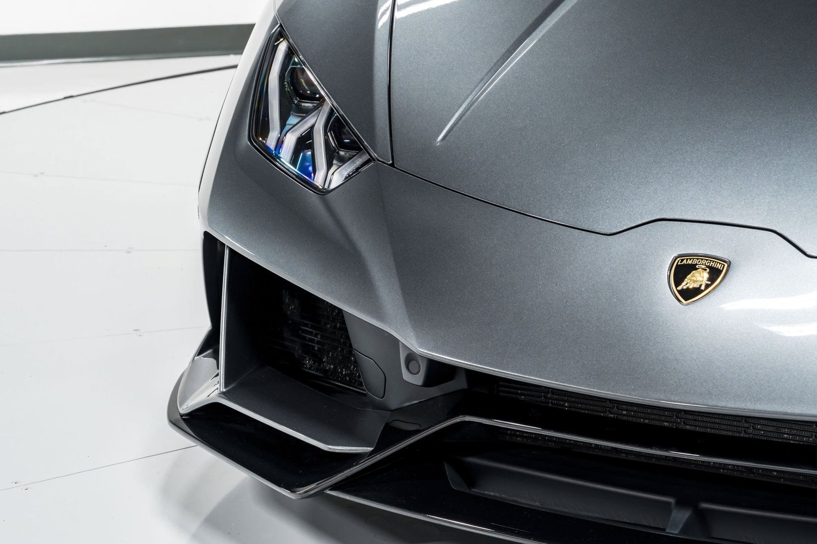 Used 2020 Lamborghini Huracan EVO AWD/4WD image 46