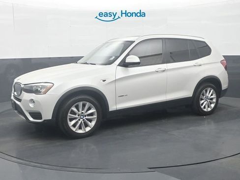 Used 2017 BMW X3 sDrive28i image 4