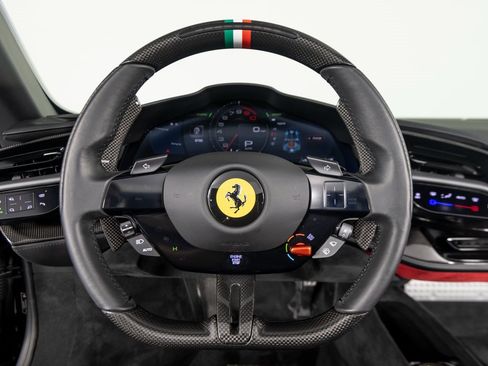 Used 2024 Ferrari SF90 Spider image 17
