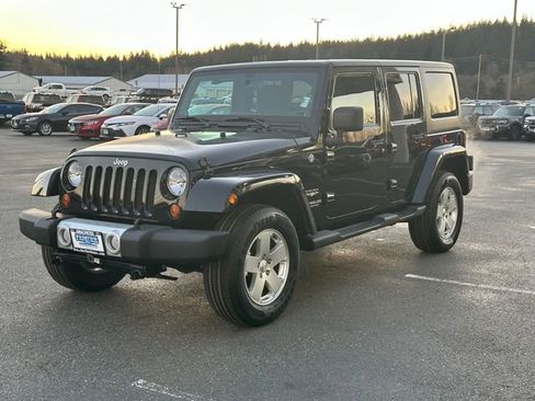 Used 2011 Jeep Wrangler Unlimited Sahara w/ Dual Top Group image 6