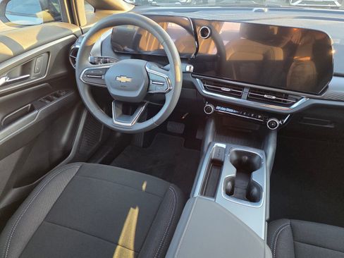 New 2026 Chevrolet Equinox EV LT w/ LPO, Blackout Package image 17