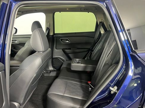 Used 2024 Nissan Rogue Platinum w/ Platinum Premium Package image 25