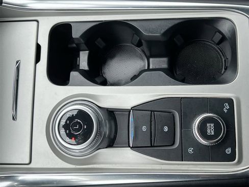 Used 2023 Ford Explorer XLT w/ Equipment Group 202A image 32