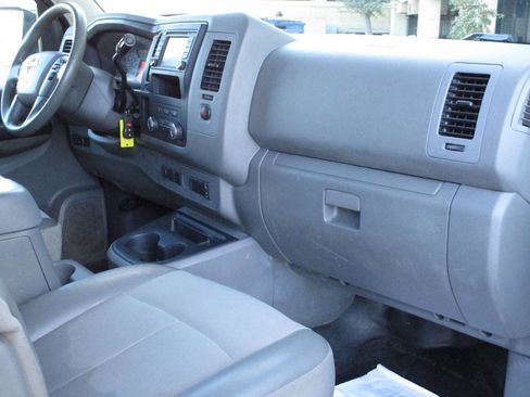 Used 2021 Nissan NV 2500 SV w/ Navigation Package image 8