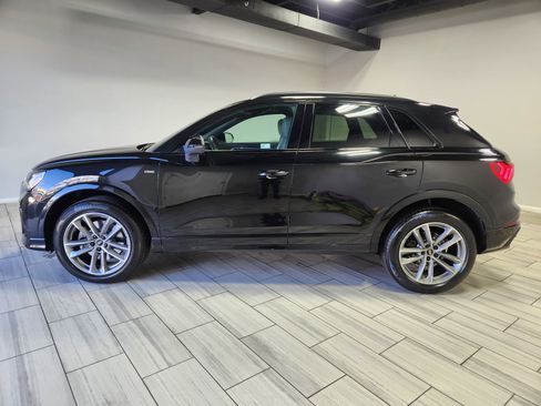 Used 2022 Audi Q3 2.0T Premium Plus image 2