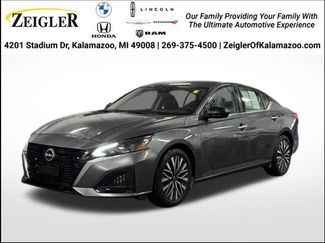 Used 2024 Nissan Altima 2.5 SV video 1