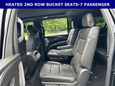 Used 2023 Cadillac Escalade ESV V AWD/4WD image 11