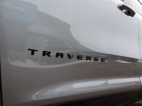 New 2026 Chevrolet Traverse RS image 9