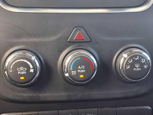 Used 2014 RAM 1500 Tradesman w/ Power & Remote Entry Group image 7