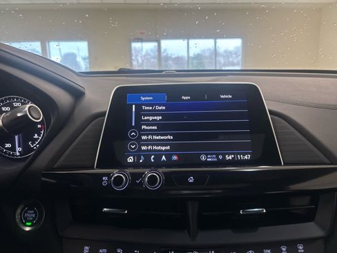 Used 2025 Cadillac CT4 Premium Luxury image 37