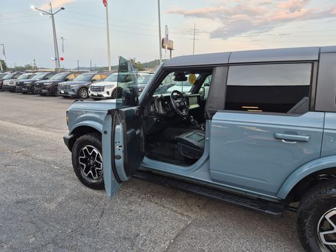 Certified 2023 Ford Bronco Outer Banks AWD/4WD image 9